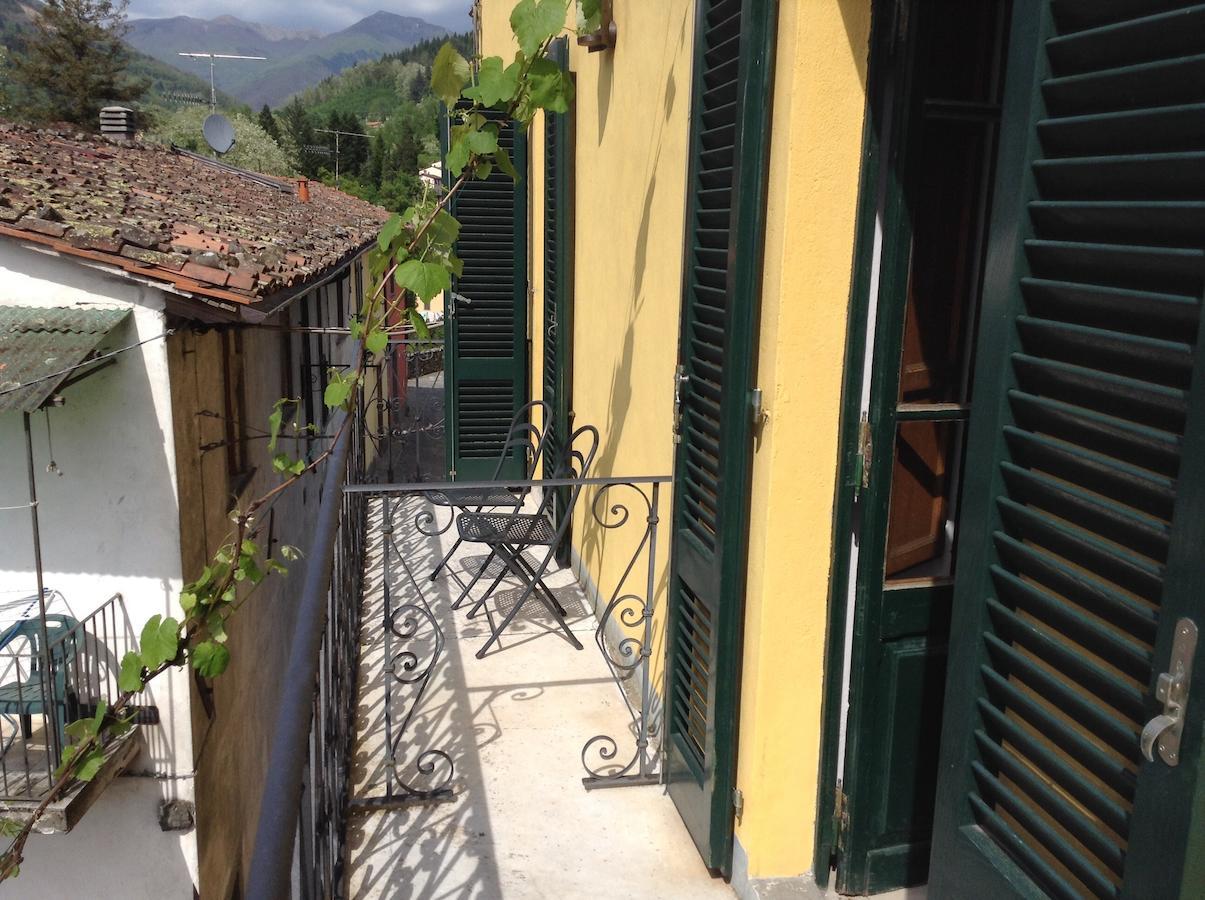 Casa Fontana Tuscany B&B Barga Rum bild